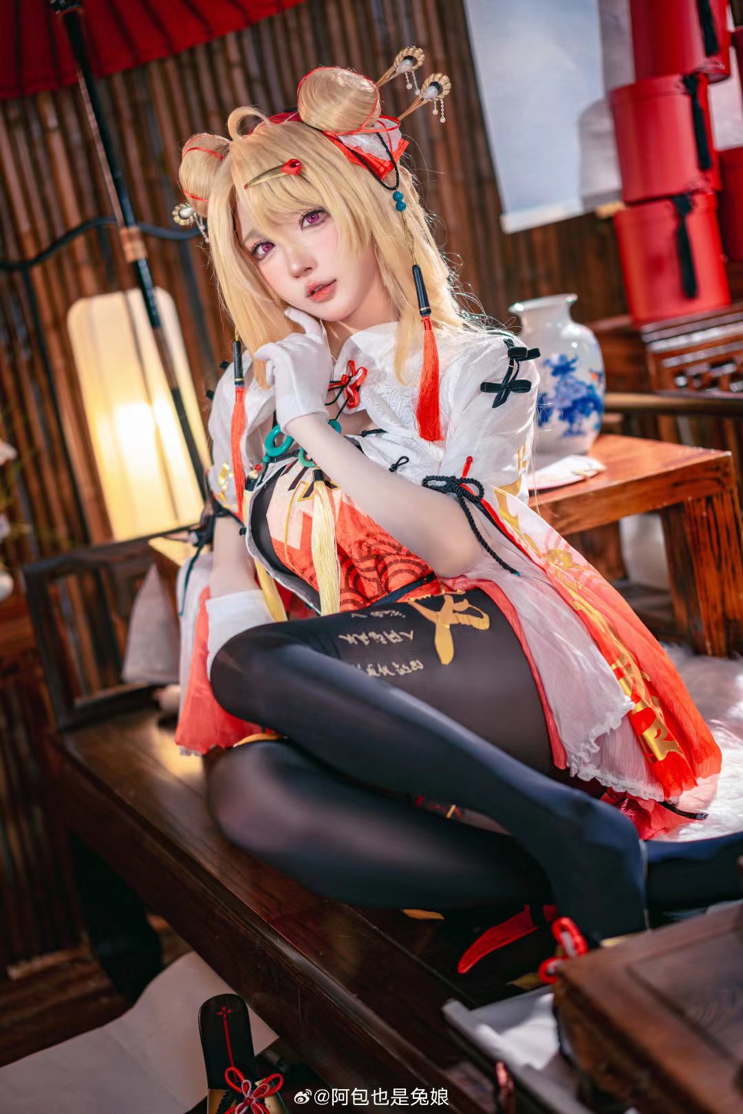 兔娘阿包cos《交错战线》咎瓦尼斯：热爱之光，闪耀二次元！-清美唯艺